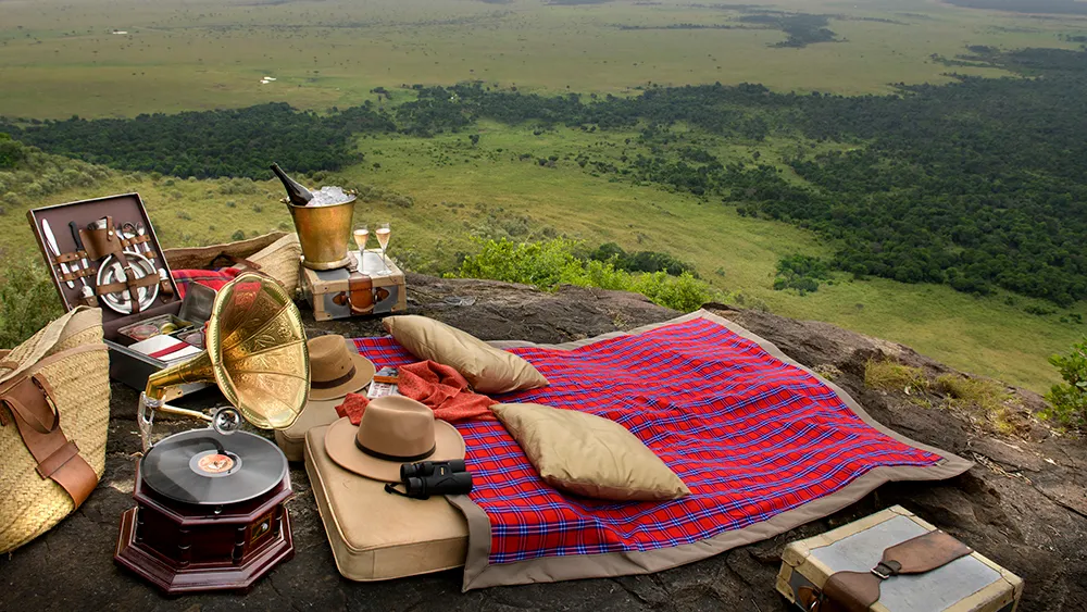Luxury Safari Kenya Redefined: Bespoke Wilderness & Coastal Escapes with Belli Asili Voyages